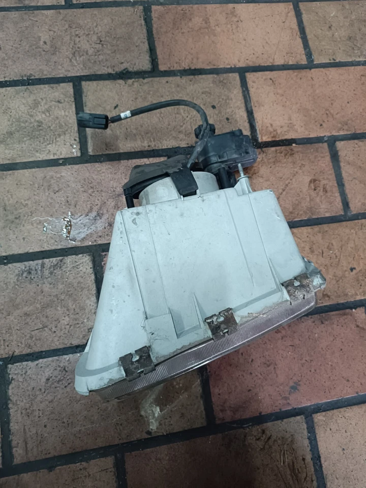 Rover 111 SL 100-Series Frontscheinwerfer Scheinwerfer rechts Carello 54530092 - Bild 3 von 4