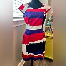 Calvin Klein cotton spandex lined dress w/ back zipper. Fun zip pockets, sz 8