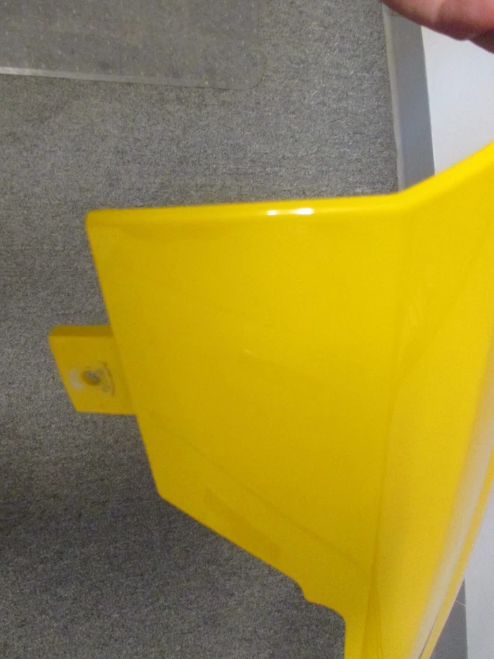 DUCATI 2008   848/ 1098/1198 LOWER LEFT FRONT PANEL / USED — 第 3/4 张图片