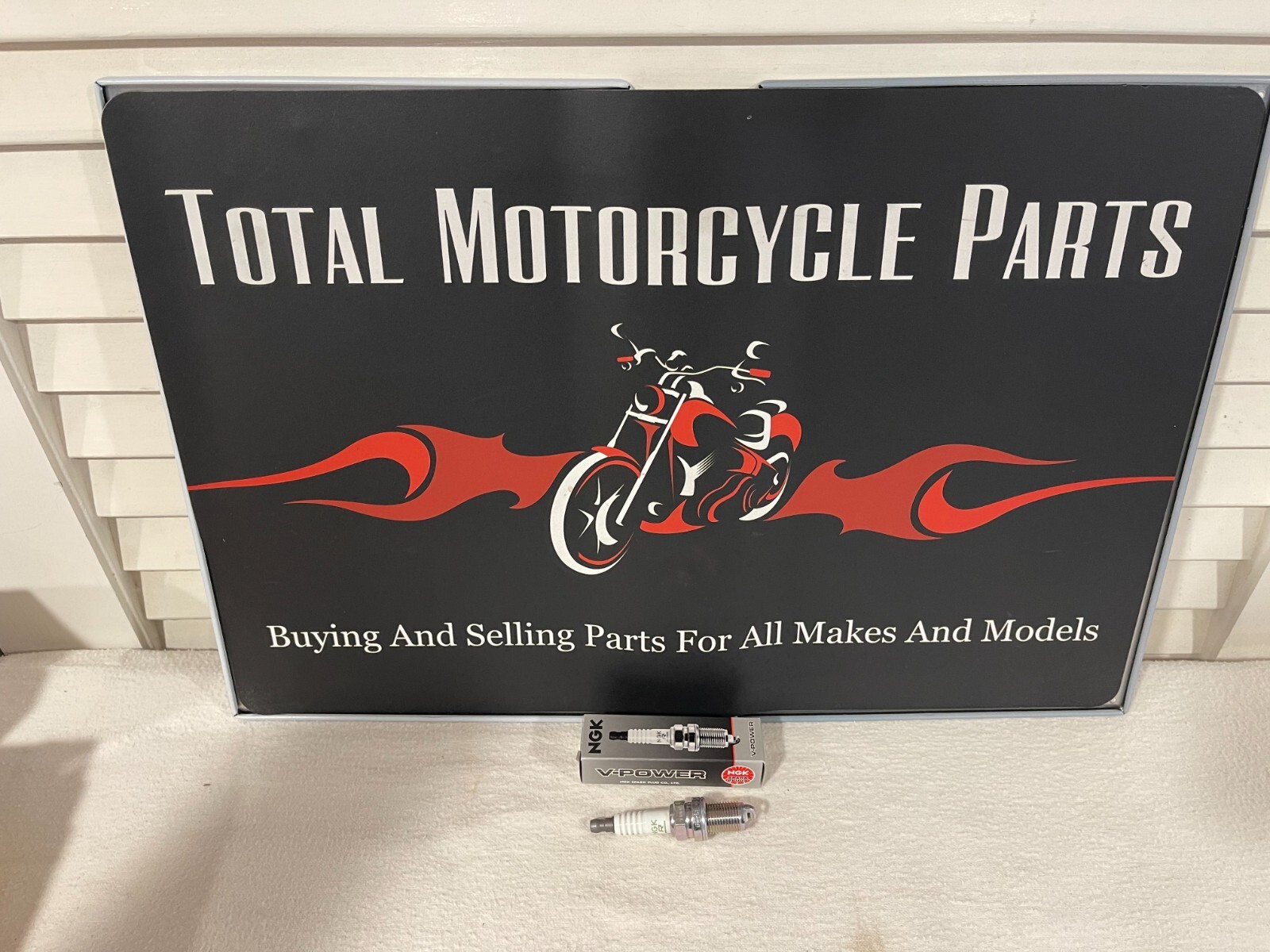 NGK Spark Plug BKR6E-11 2756 NOS Part 3