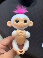 WowWee Fingerlings Baby Monkey Sophie Interactive Toy Working Condition