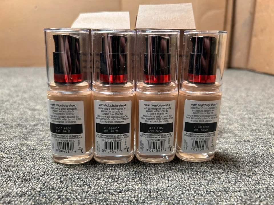 4X COVERGIRL Outlast All-Day Stay Fabulous 3-in-1 Foundation SPF Out of Date /WH - Image 4 of 4