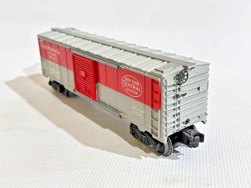 LIONEL POSTWAR HIGH GRADE 6464-125 NYC PACEMAKER BOX CAR ON RED SHELL 1954 LF