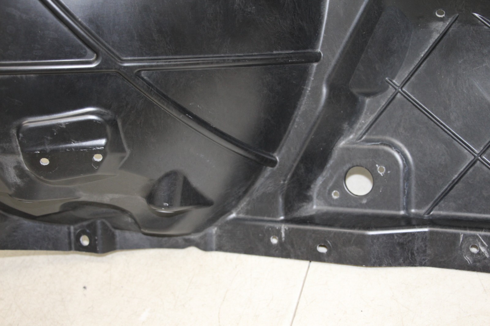 Aston Martin DB11 Front Left Side mounting bracket P/N HY5313069AE