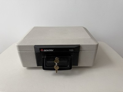 Sentry 1100 Portable Fire Safe Security Box Chest Lockbox With Handle & Keys