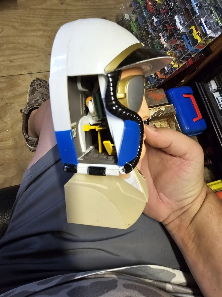 Micro Machines- Officer's Speed Trap Police Playset Incomplete For Parts/repair - Image 2 of 4