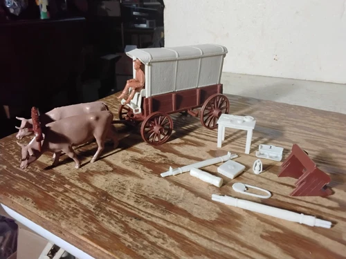 Marx OXEN DRAWN Wagon w Cream SUPPLY TOP Wagon Train Gunsmoke western playset