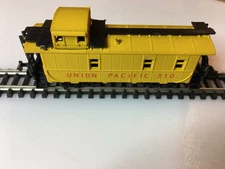 Trix Union Pacific Caboose 510  No Roof Vent N Scale Trains