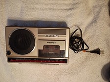 goldstar cassette player And Radio
