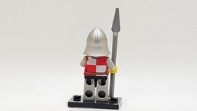 LEGO minifigure Lion Knight cas501 Castle Kingdoms 10223 quartered spear