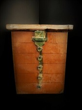 Chiffonnier en terre cuite