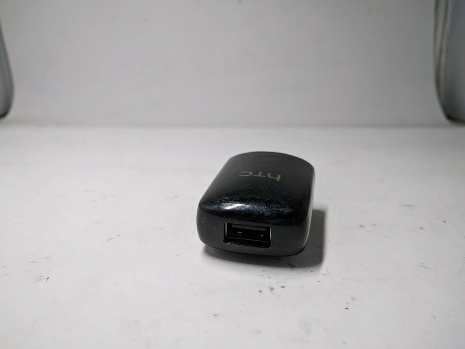 Lote de 30 Cargador de Viaje HTC TC U250 USB A Adaptador de Corriente 110-240V, 1A, 5V Foto 3 de 3