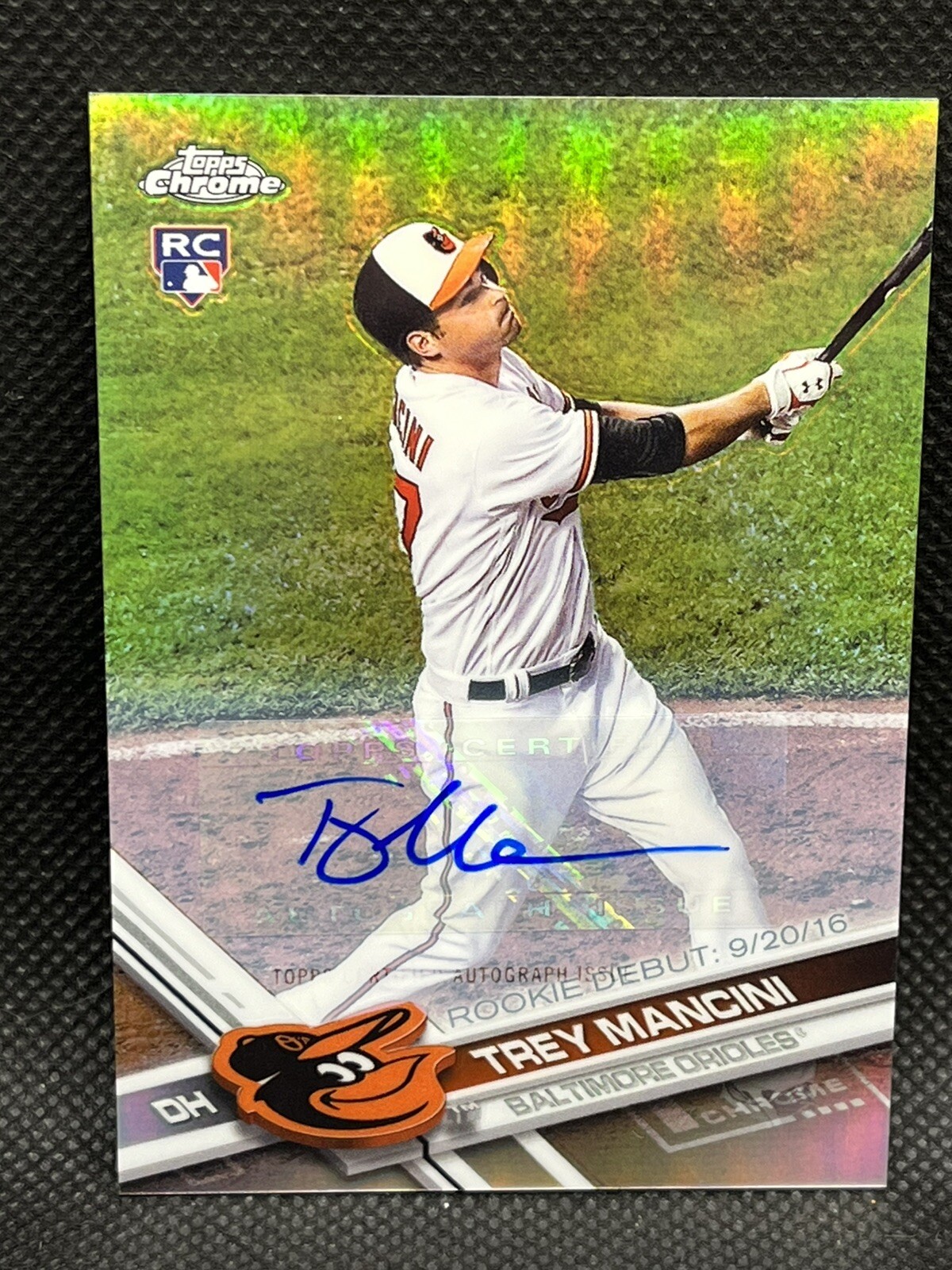 2017 Topps Chrome Update Refractor Rookie  RC Auto Autograph Trey Mancini #HMT3