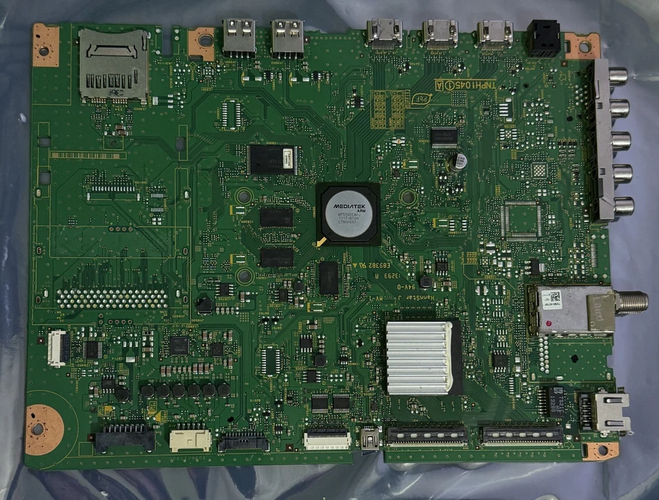 Placa principal/placa A Panasonic TXN/A1UFUUS para TC-P65ST60 - Imagem 2 de 4