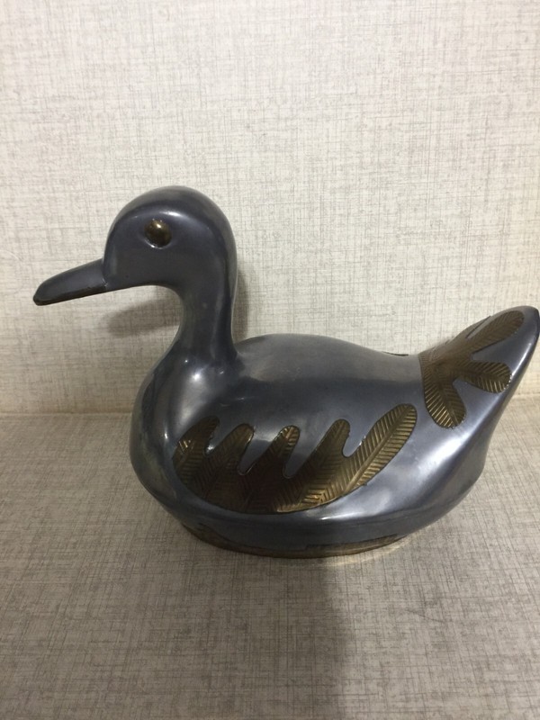 VINTAGE MIXED METAL DUCK SCULPTURE ~ 2 Piece Box ~ Beautiful Unique and HEAVY