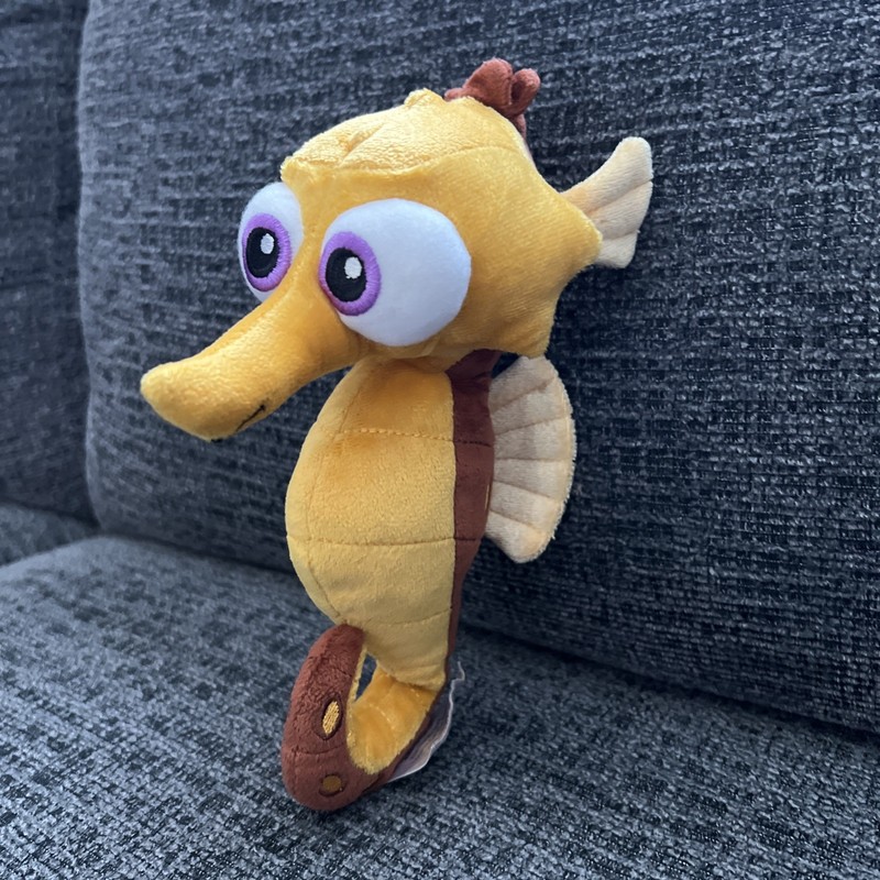 Disney Store Finding Nemo Sheldon Seahorse Plush Yellow Brown 8" Stuffed Animal