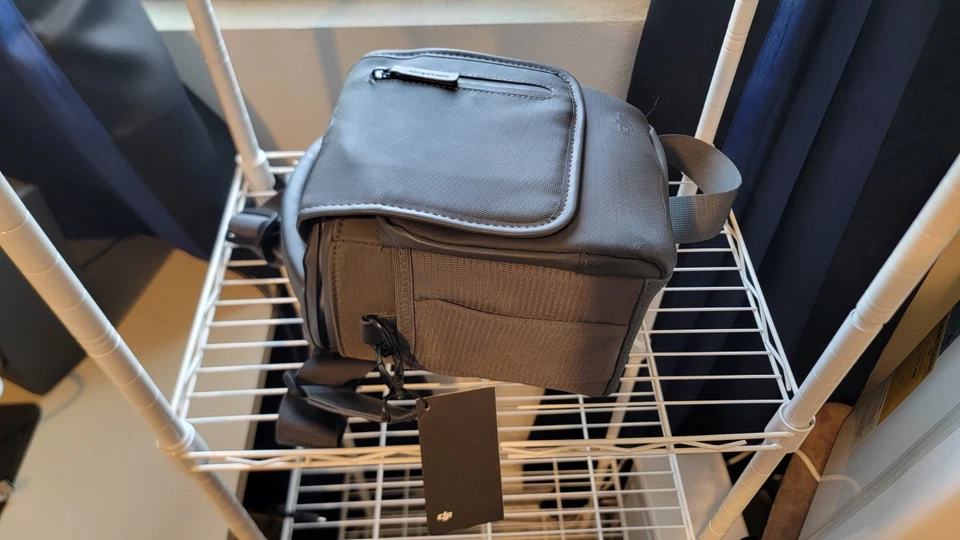 Paquete DJI Mavic 2 Pro - 2 Batt + Contr + Cargador + Estuche Foto 2 de 4