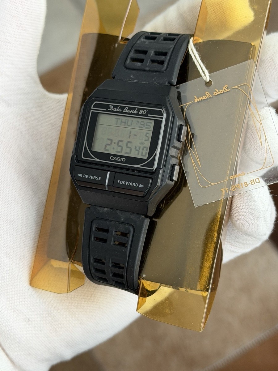 RARE Casio Vintage Digital Watch Easter Island Moai 1475 Db-81