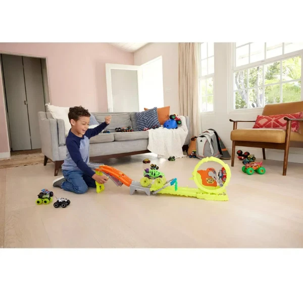 Hot Wheels Monster Trucks Power Smashers Charge & Chase Challenge Track Set - Image 2 of 4