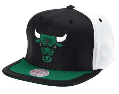 [6HSSMM19224-CBUWHGN] MENS MITCHELL & NESS NBA CHICAGO BULLS DAY ONE SNAPBACK