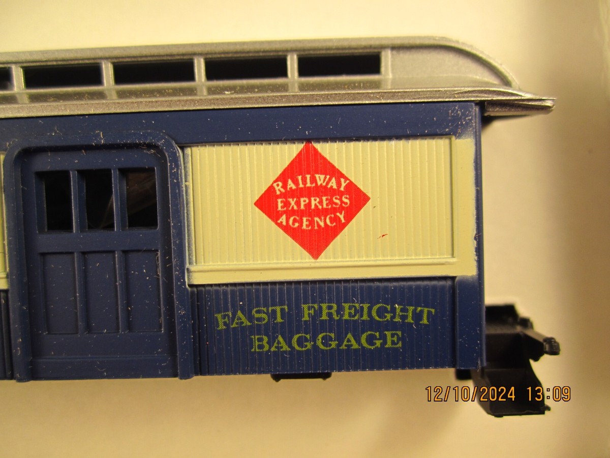 ROUNDHOUSE HO GAUGE BALTIMORE & OHIO OVERTON COMBINE KIT No