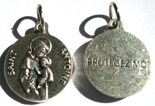 Magiche Mani Femminili Con Un Serpente. Alchimia Esoterico Mistico Magico Talismano Celestiale La Mano Della Donna Oggetto 256314563