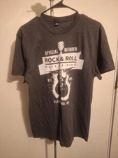 Rock & Roll Hall Of Fame Cleaveland OH, Dist Rist Print T-Shirt Gray Men Sz M