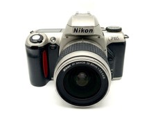 Nikon F65 + Nikon 28-80mm f/3.3-5.6 kit set analogico reflex 35mm fotocamera obiettivo corpo