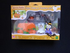 Sylvanian families 5268 - BABY HALLOWEEN TRICK OR TREATERS SET.  Brand New.