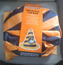 Witch Hat Cat Bed 18x24x24, Halloween, Pop Open Design, Includes Hanging Toy New