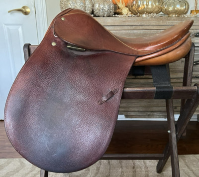 17  1/2  Tristan Stubben Saddle Size 31 used