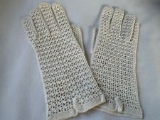 Vintage Hand Crocheted Cream / Off-White Wrist Gloves Ladies Small - EUC