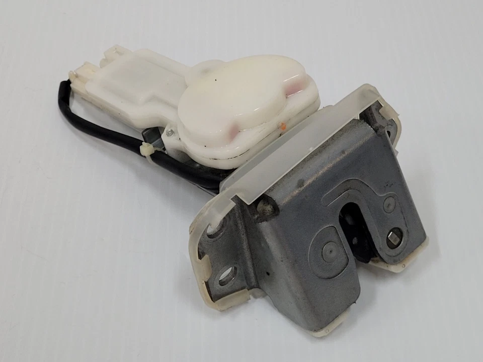 Suzuki Swift EZ Hatch Tail Gate Lock Mechanism 05 - 11 - Image 2 of 4