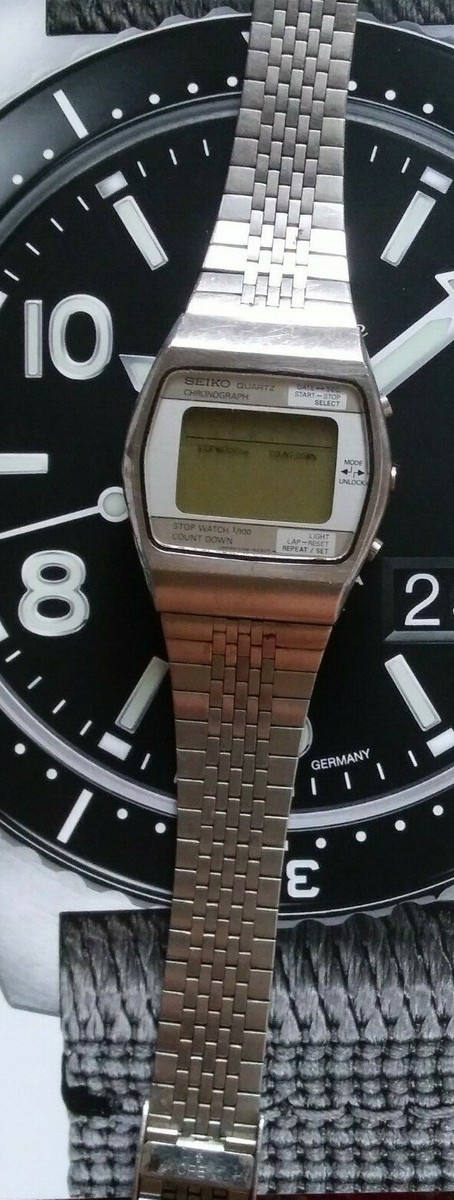 Seiko Digital Quartz 0138-5030 Chronograph Stopwatch Quartz Mens