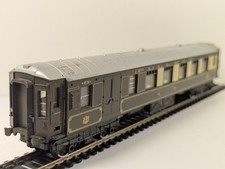 Hornby R233 OO Gauge Pullman Third Class Parlour Brake Car