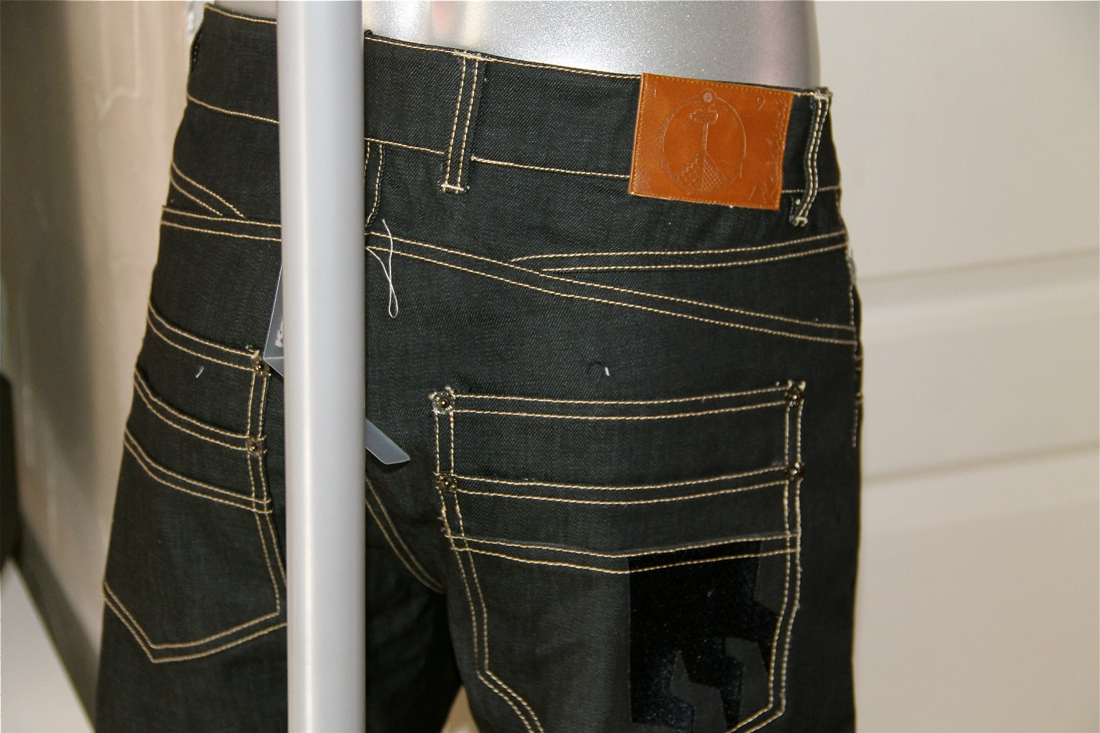 Jeans Ciré KANABEACH Watchthelight - Taille W30 (T40), Bleu Foncé, Neuf Avec étiquette