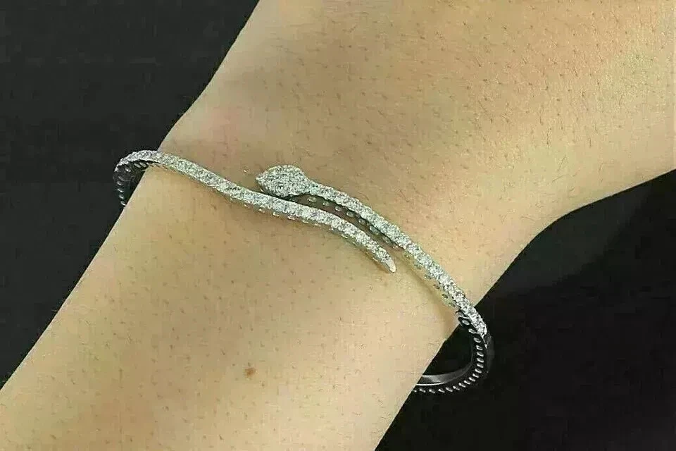 Women's Bangle Bracelet 14K Wh Gold Plated 5 Ct Round Cut Lab Created Diam 7.5 " - Image 2 of 4