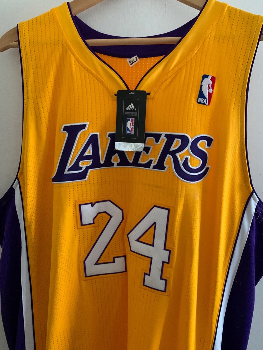 2010 New Kobe Bryant LA Laker On Court Players stitched