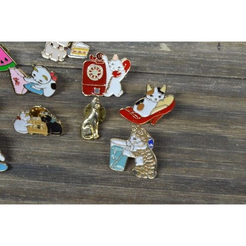 Kitten Pin Lot and Other Enamel Playful Cat Lover - Picture 4 of 5