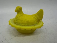 Mini Chick Salt Cellar - Dandelion Satin - Mosser Glass, USA