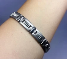 Men’s Titanium Bracelet.  10.9 mm   9 Inch