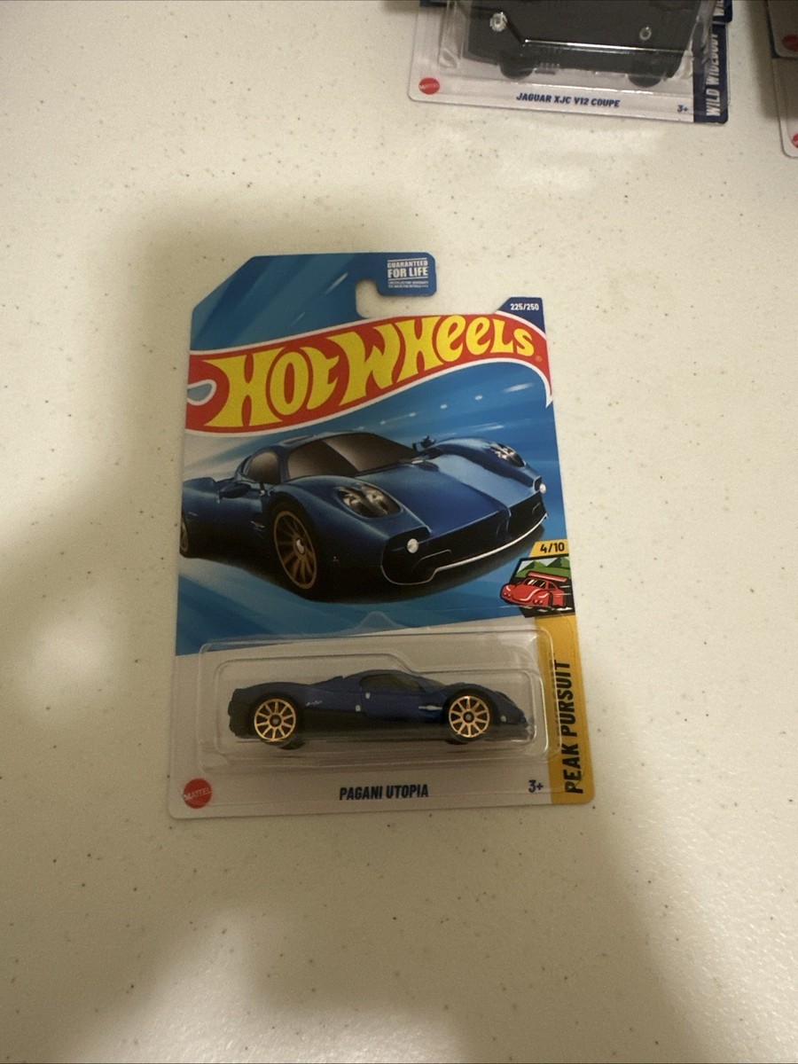 225 2025 Hot Wheels Pagani Utopia Blue Series Peak Pursuit 4/10