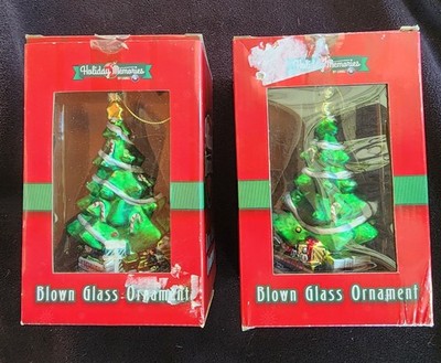 2 Lionel Memories Hand Blown Glass Ornaments Features Lionel Trains 2014  5 1/2''