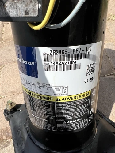 COPELAND SCROLL COMPRESSOR model ZR28K5E - PFV -830 Year 2014 -220v single ph