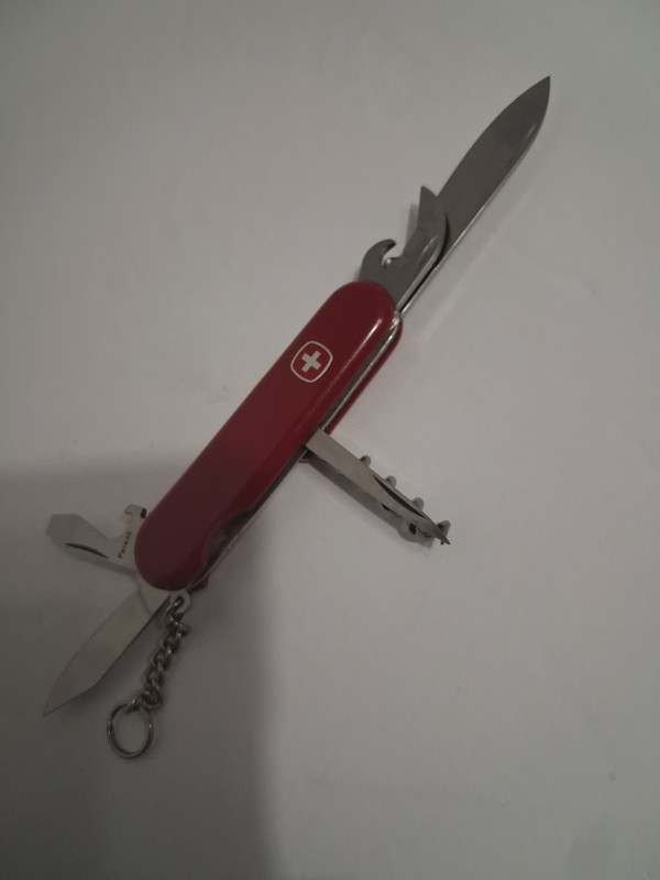 Red highlander Swiss Army Pocket Knife Wenger Delemont  K18