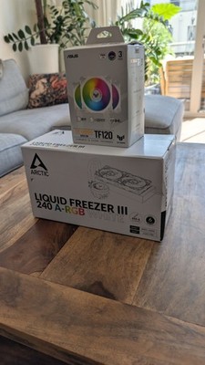 ARCTIC Liquid Freezer III 240 A-RGB White + ASUS TUF TF120 ARGB