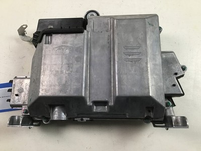 Steuergerät TESLA Model 3 (5YJ3) 1118182-04-H EV Performance Allrad