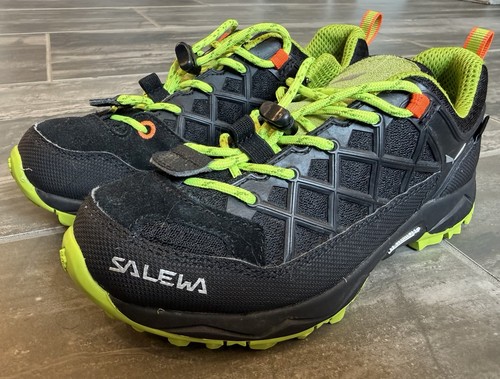 Salewa Junior Wildfire Waterproof Kids Hiking Shoes US 2 Black, Excellent Cond