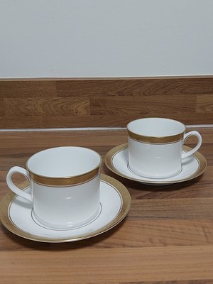 2x Royal Worcester Davenham Muster Goldrand Tassen und Untertassen