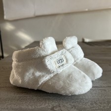 UGG Infant Vanilla Faux Fur Bixbee Bootie Size 4-5